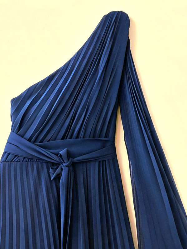 VESTIDO LONGO PLISSE  UM OMBRO  ESVOAÇANTE  0002.24